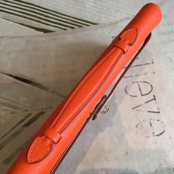 🔥 In Stock! Kelly Cut 31 Clutch – Vibrant Orange Epsom Leather, Premium Craftsmanship, Elegant Evening Bag 🍊